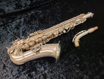 Vintage Conn New Wonder II 'Chu Berry' Alto Sax in BEAUTIFUL Original Silver Plate #220460